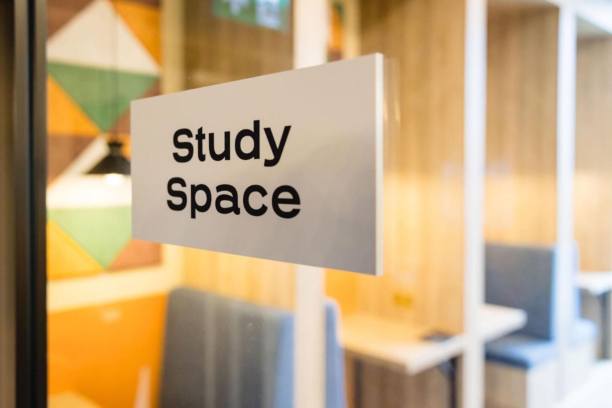 Students Only South Homes Apartment London